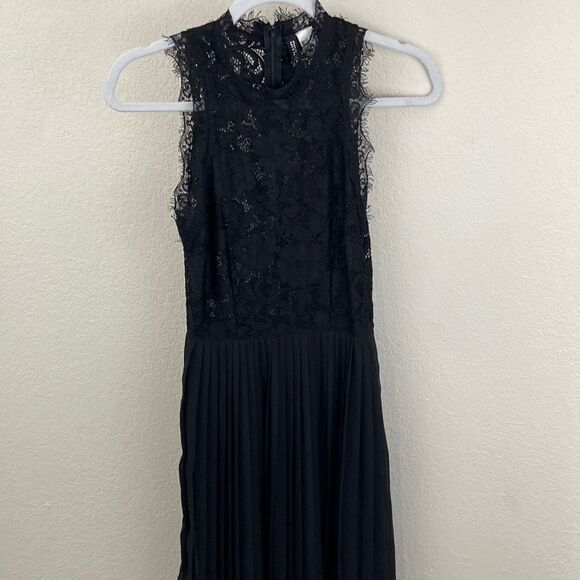 Divided Lace High Neck Midi Dress size 4 - Picture 1 of 8